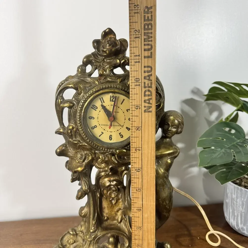 Vintage General Electric GE Art Nouveau Style Lighted Dial Electric Clock